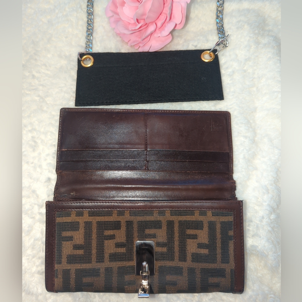 Fendi Authentic Zucca Brown Monogram Wallet Or Shoulder Bag with Silver Chain - Picture 5 of 10